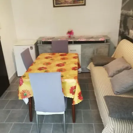 דירה Luka טרוגיר