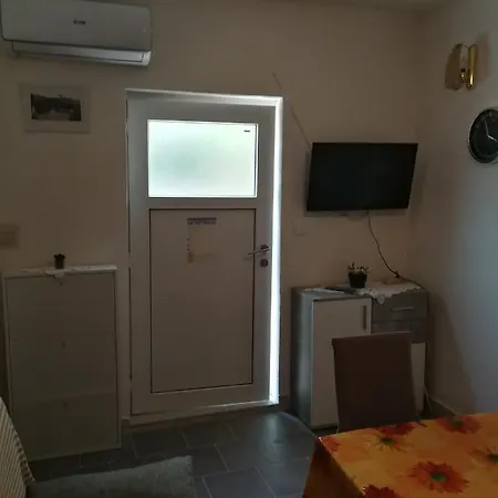 Apartment Luka