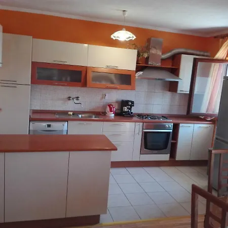 Apartment Luka *