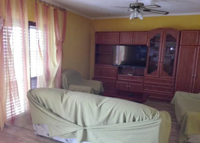 Luka Appartement *